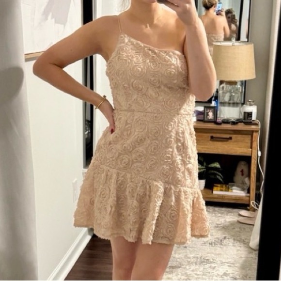 DO+BE Dresses & Skirts - Elegant One-Shoulder Flower Dress in Cream
